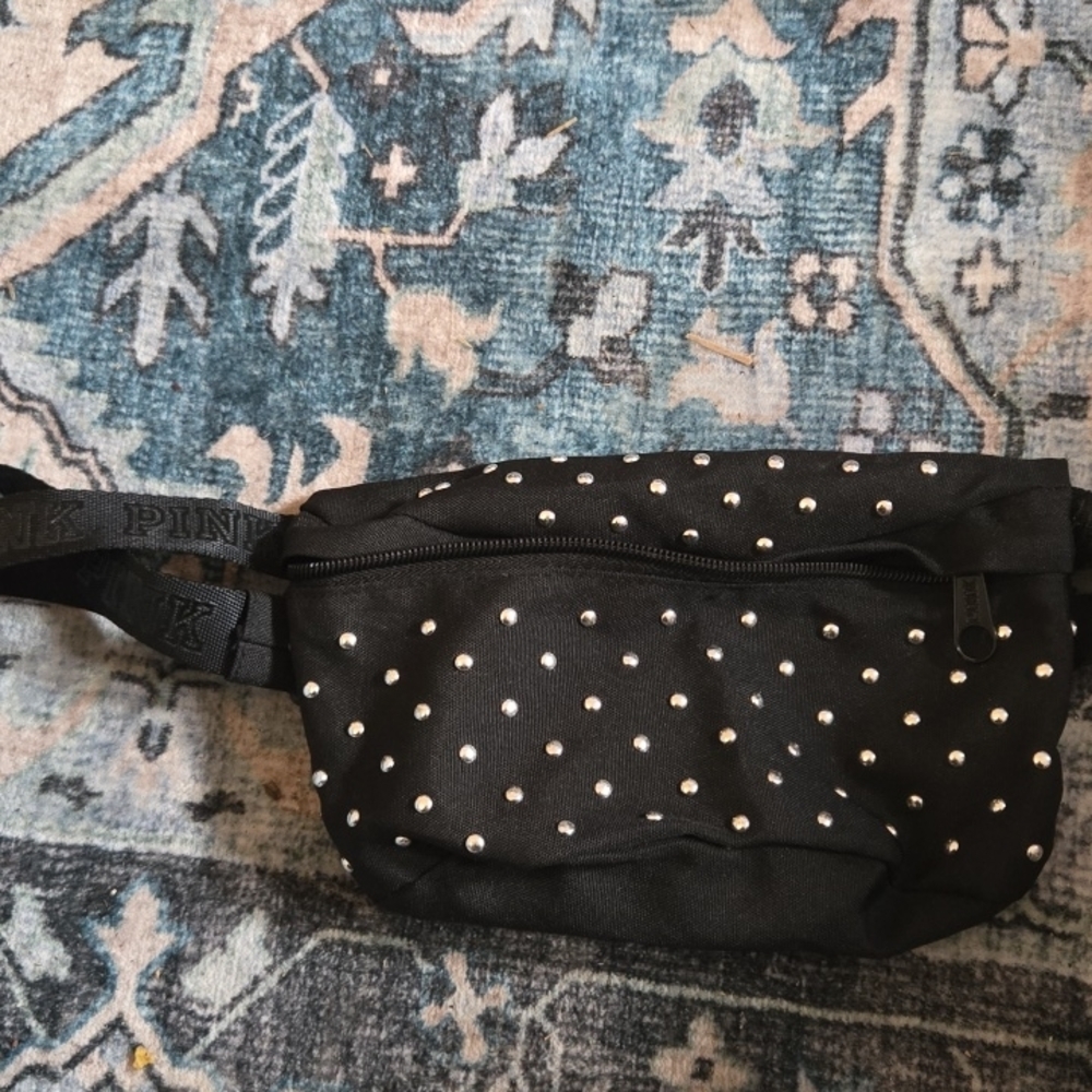 Victoria’s‎ Secret PINK Belt Bag Fannie Pack Crossbody Black Studded Logo